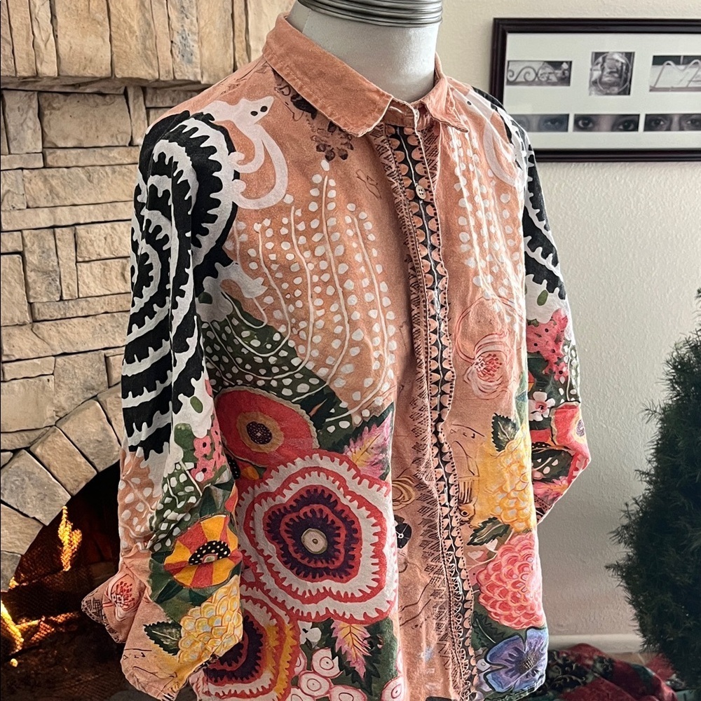 Floral Button-Up Shirt with Colorful Patterns and wide 3/4  sleeves - Picture 2 of 4